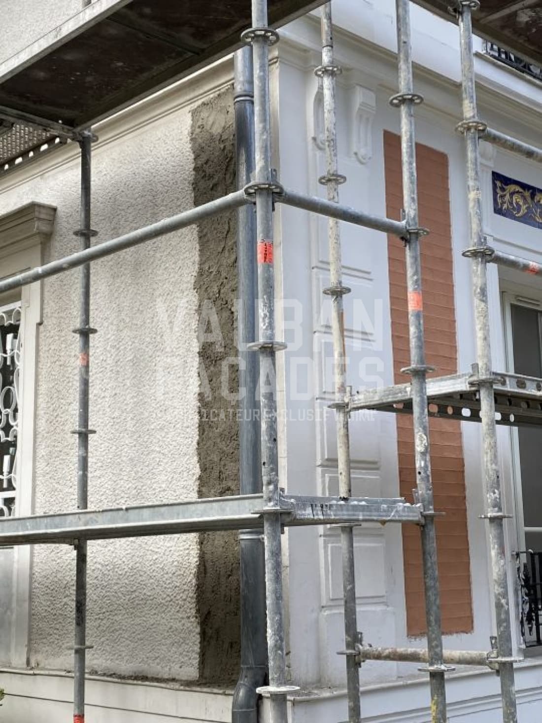 Photo pendant 1 Rénovation des façades d’une maison de maître 1880 dans le Petit Raincy